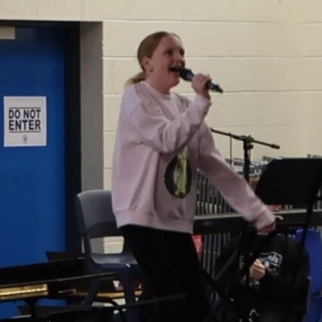 Astrid and Co | All I Want For Christmas Is You | MX Performing Arts